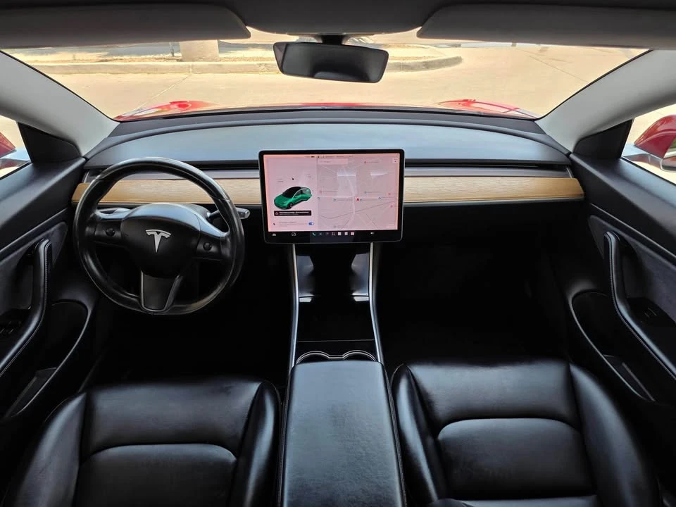 2018 Tesla Model 3 - Image 8 of 12