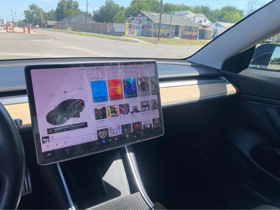 2018 Tesla Model 3 - Image 19 of 20