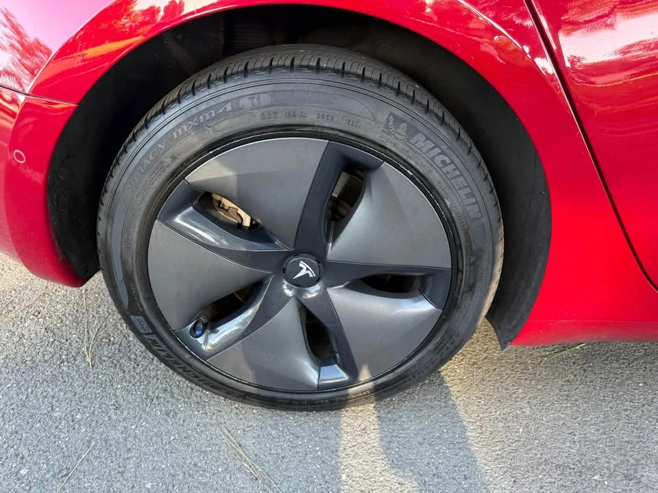 2018 Tesla Model 3 - Image 8 of 20