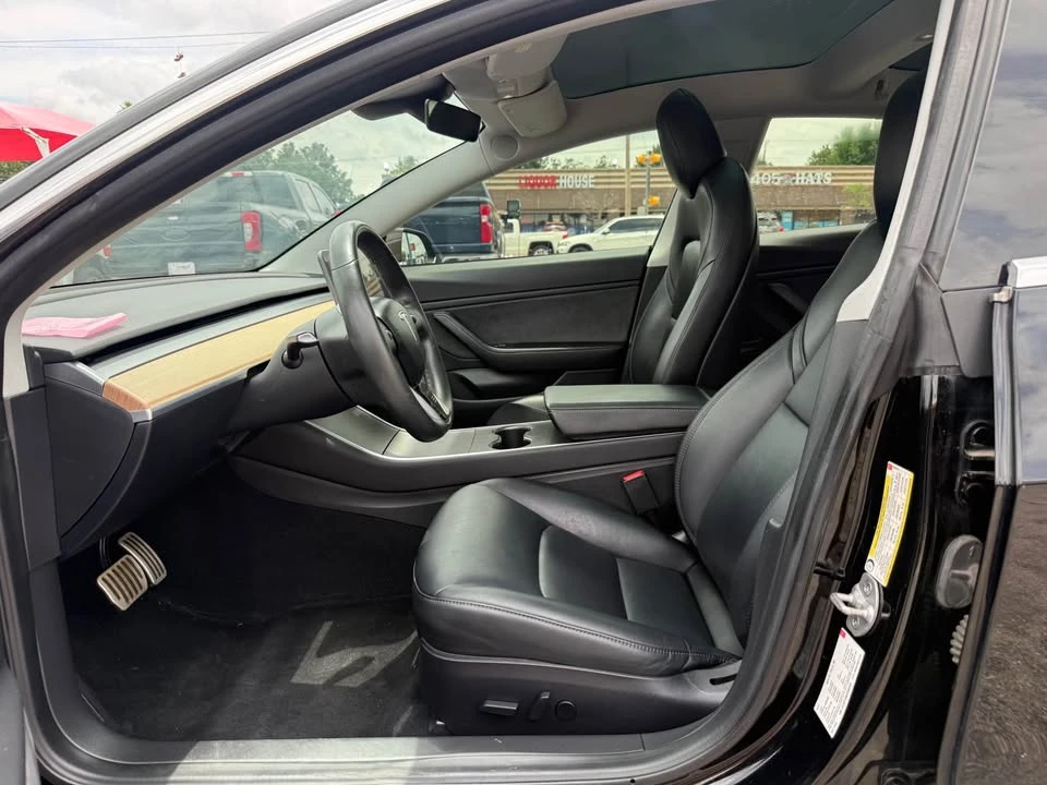 2018 Tesla Model 3 - Image 9 of 19