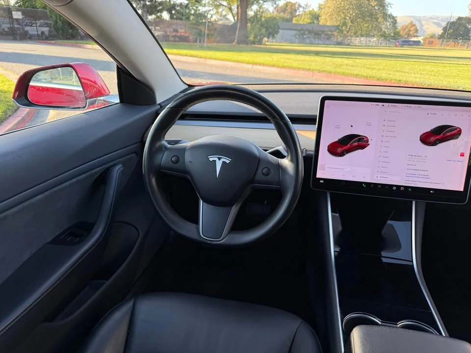 2018 Tesla Model 3 - Image 15 of 20