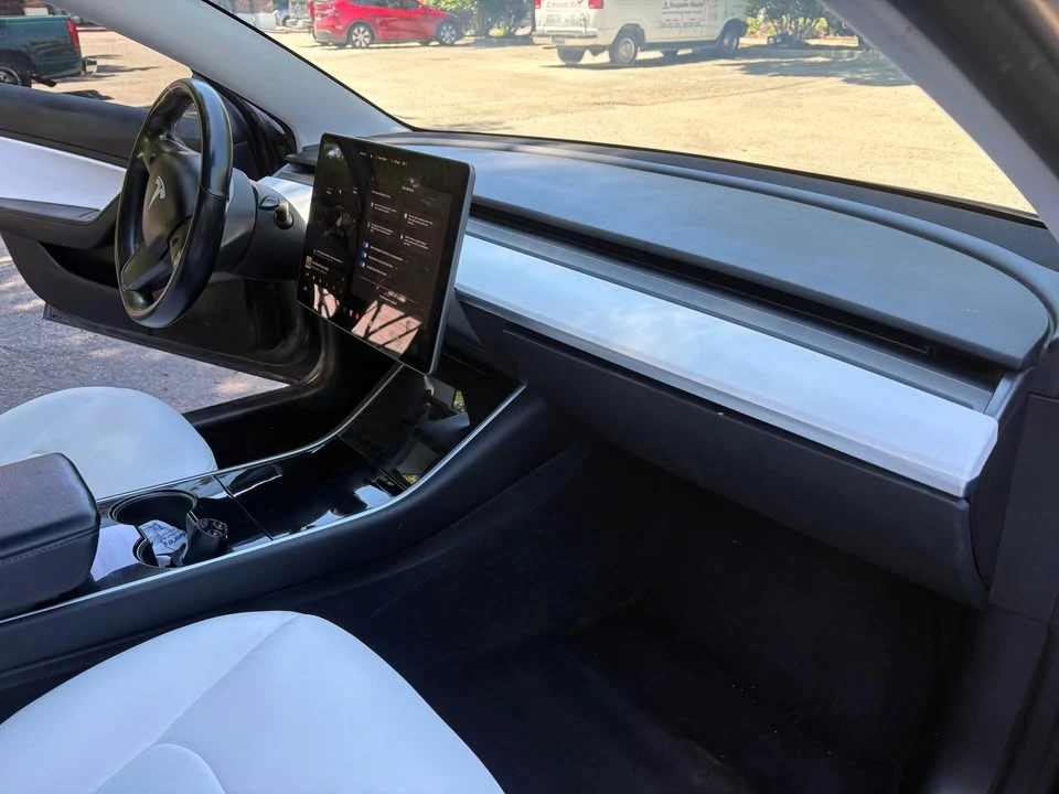 2018 Tesla Model 3 - Image 12 of 15