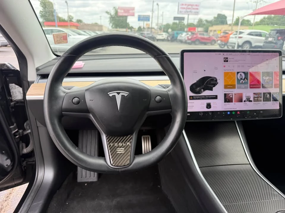 2018 Tesla Model 3 - Image 14 of 19