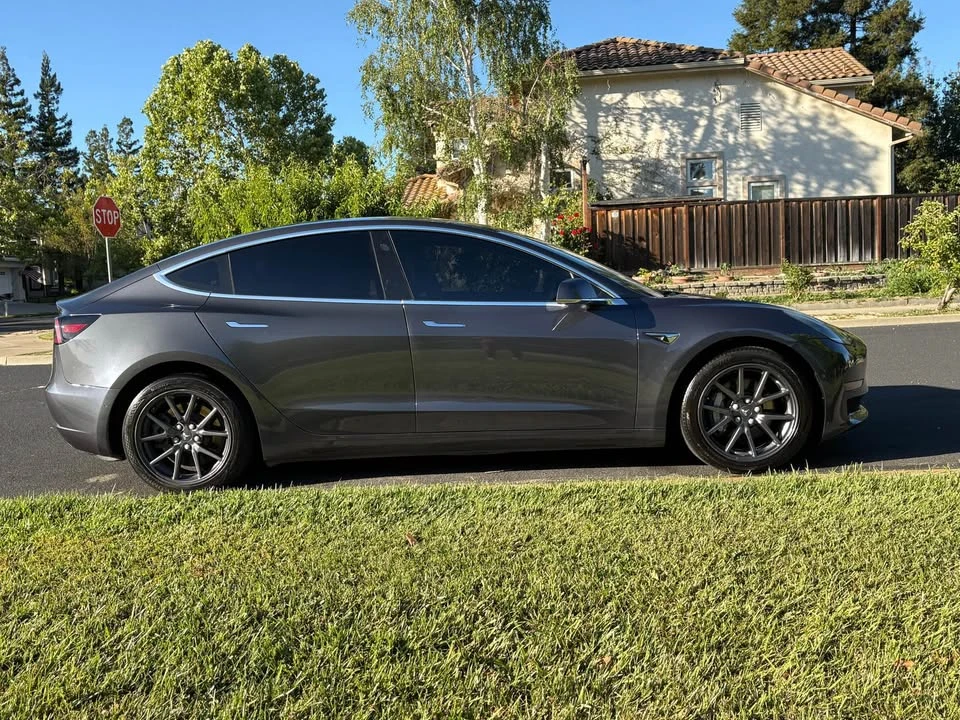 2018 Tesla Model 3 - Image 6 of 15