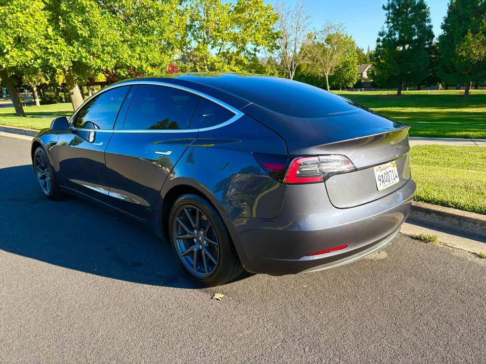 2018 Tesla Model 3 - Image 5 of 15