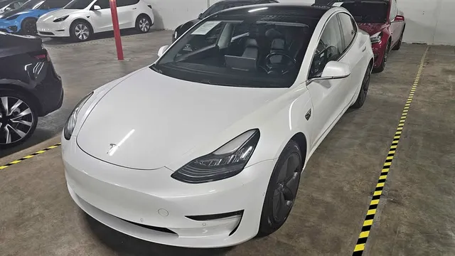 2018 Tesla Model 3 Long Range