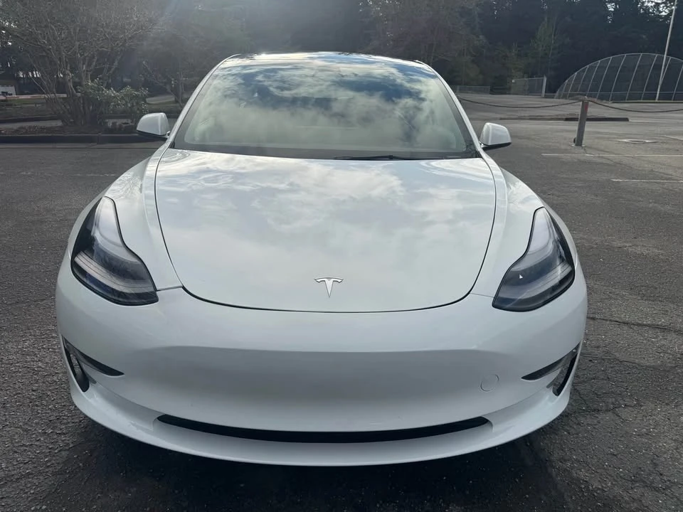 2018 Tesla Model 3 - Image 2 of 13