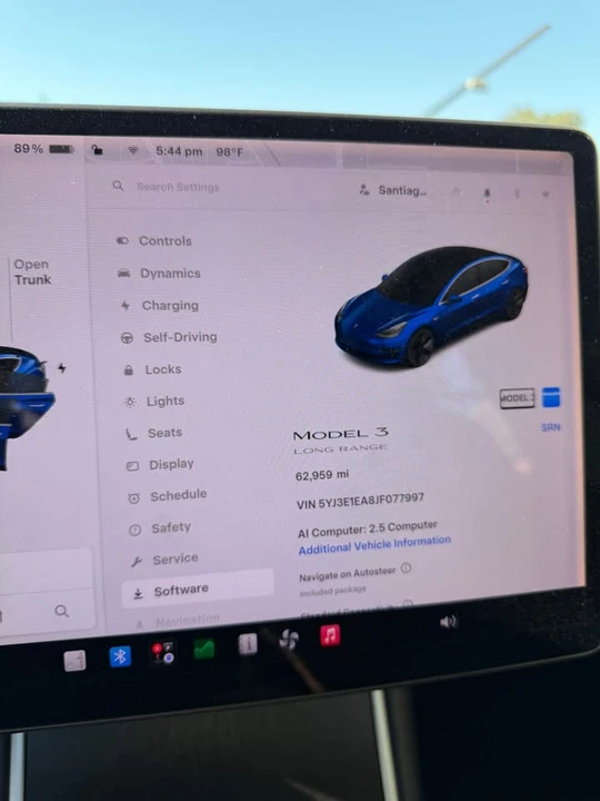 2018 Tesla Model 3 - Image 9 of 9