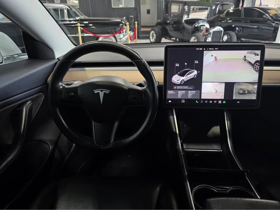 2018 Tesla Model 3 - Image 13 of 13
