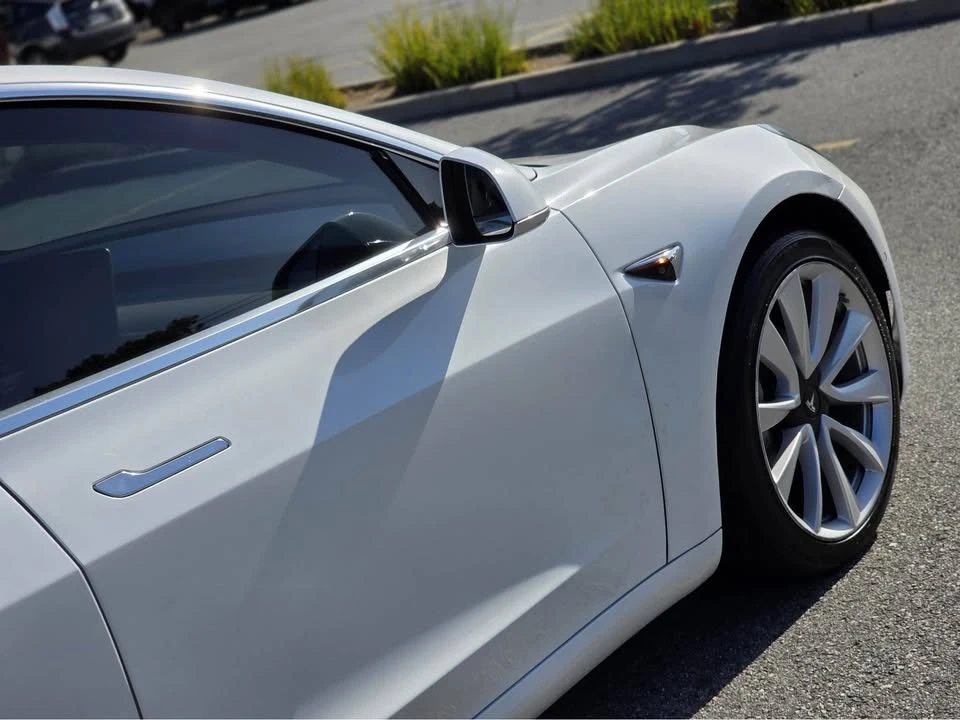 2018 Tesla Model 3 - Image 12 of 13