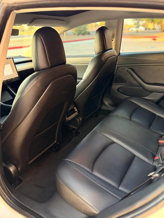 2018 Tesla Model 3 - Image 5 of 5