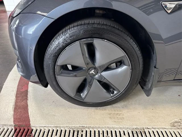 2018 Tesla Model 3 - Image 13 of 21