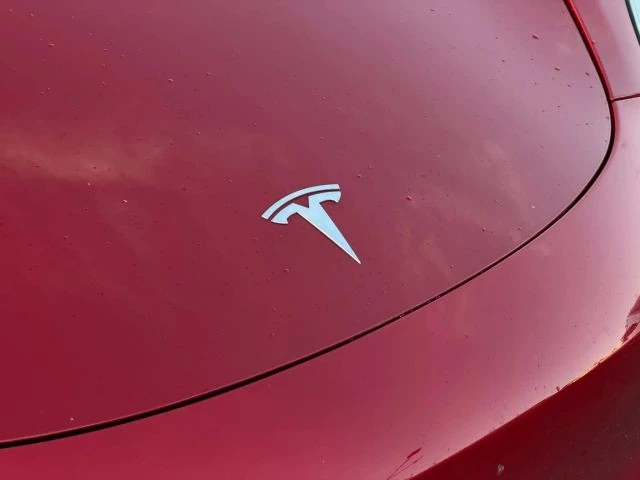 2018 Tesla Model 3 - Image 4 of 12