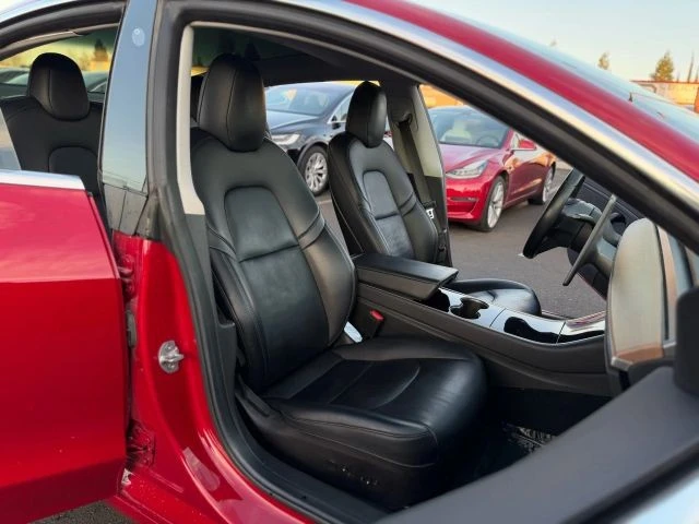 2018 Tesla Model 3 - Image 10 of 12