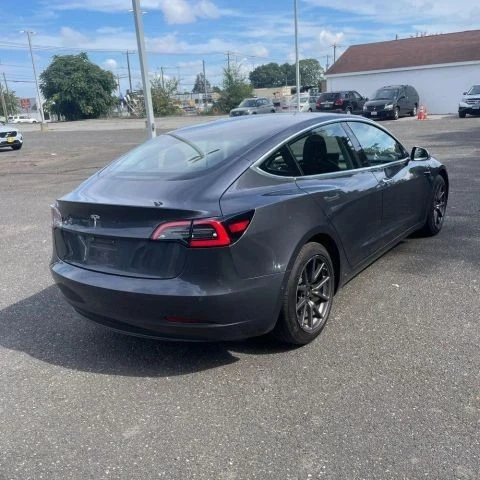 2018 Tesla Model 3 - Image 8 of 10