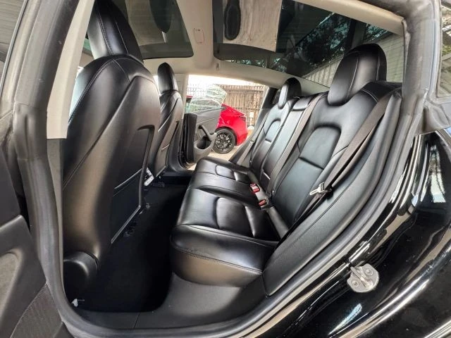 2018 Tesla Model 3 - Image 18 of 21