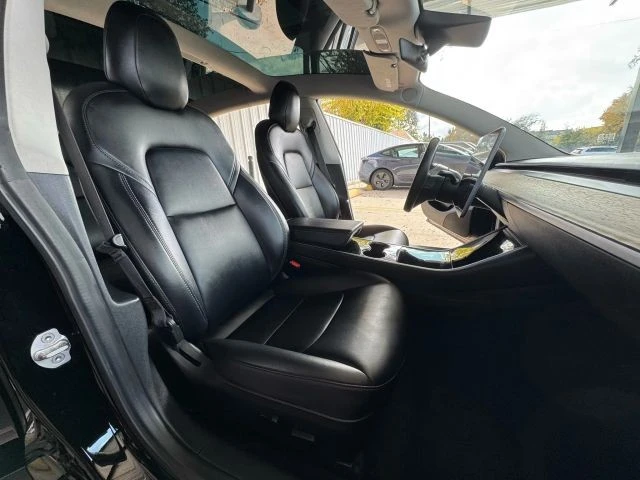 2018 Tesla Model 3 - Image 12 of 21
