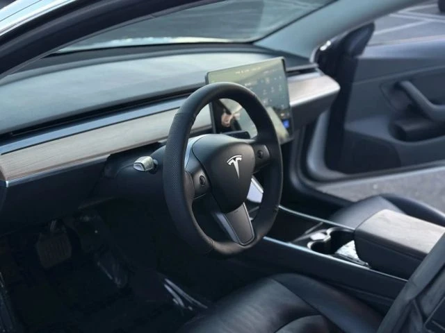 2018 Tesla Model 3 - Image 17 of 21