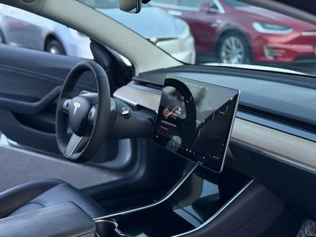 2018 Tesla Model 3 - Image 15 of 21