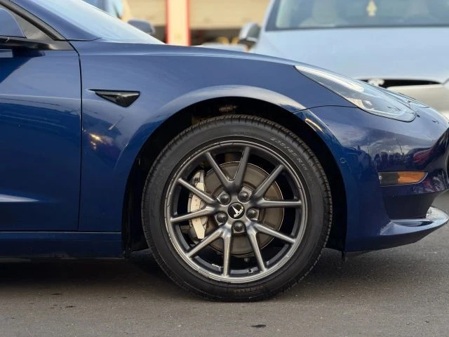 2018 Tesla Model 3 - Image 7 of 21