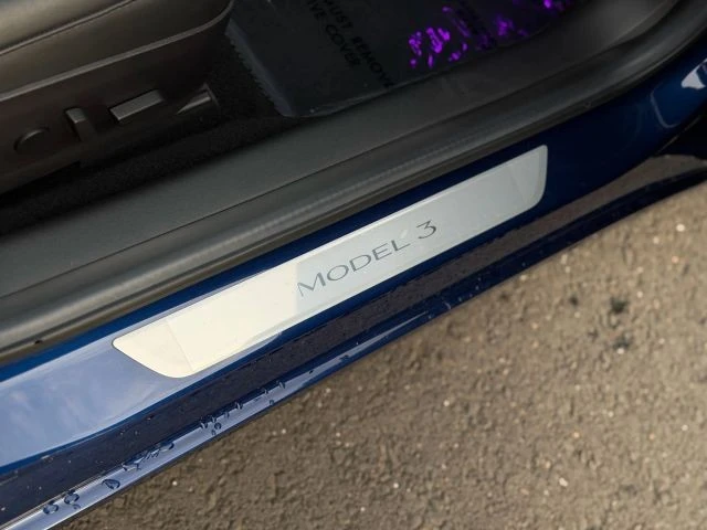 2018 Tesla Model 3 - Image 15 of 21