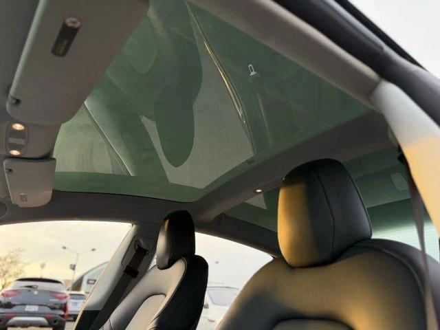 2018 Tesla Model 3 - Image 19 of 21