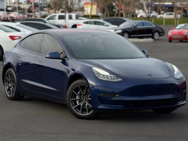 2018 Tesla Model 3 - Image 3 of 12
