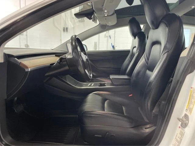 2018 Tesla Model 3 - Image 9 of 12