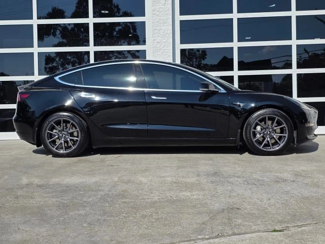 2018 Tesla Model 3 - Image 3 of 21