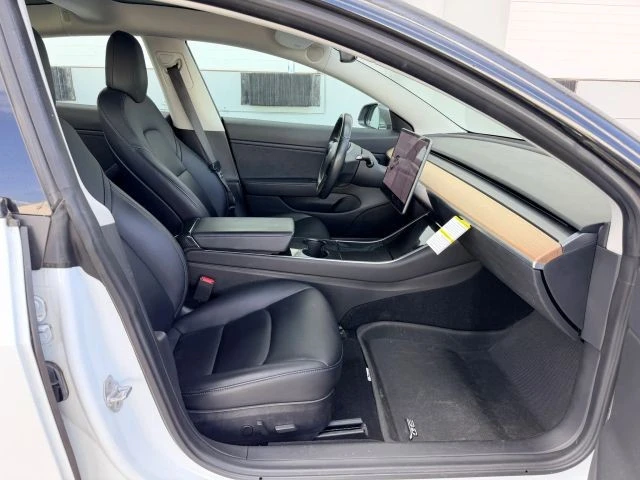 2018 Tesla Model 3 - Image 13 of 21