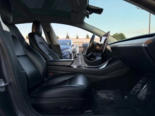 2018 Tesla Model 3 - Image 12 of 21