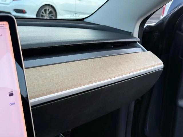 2018 Tesla Model 3 - Image 19 of 21