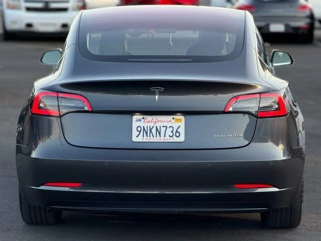 2018 Tesla Model 3 - Image 8 of 12