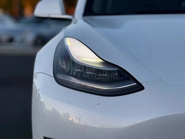 2018 Tesla Model 3 - Image 6 of 21