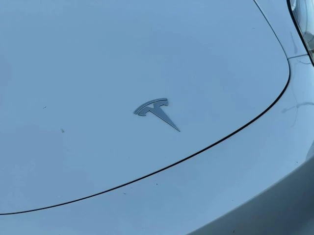2018 Tesla Model 3 - Image 4 of 12
