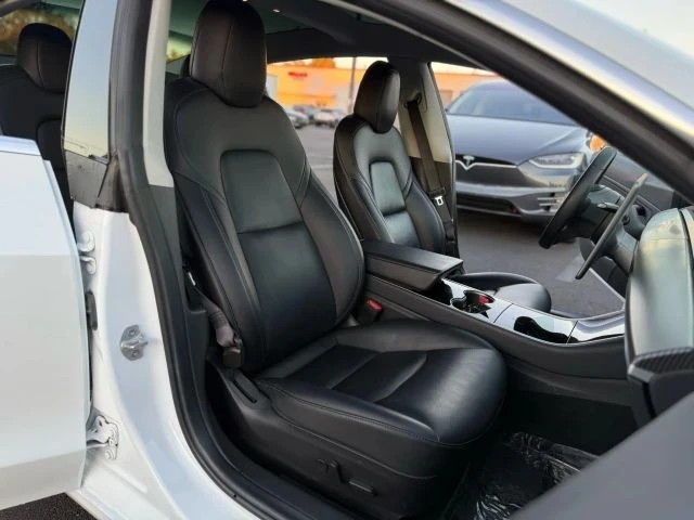 2018 Tesla Model 3 - Image 11 of 12