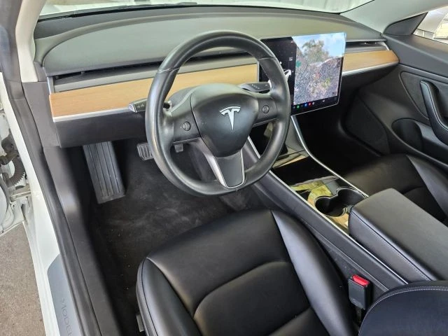 2018 Tesla Model 3 - Image 18 of 21