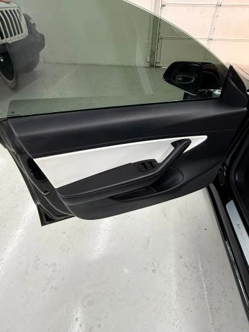 2018 Tesla Model 3 - Image 18 of 21