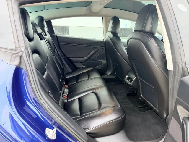 2018 Tesla Model 3 - Image 12 of 21