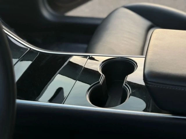 2018 Tesla Model 3 - Image 20 of 21