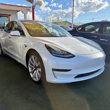 2018 Tesla Model 3 Long Range Sedan 4D