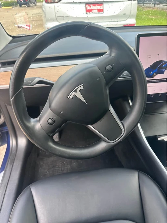 2018 Tesla Model 3 - Image 3 of 7