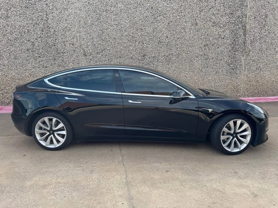 2018 Tesla Model 3 - Image 2 of 18