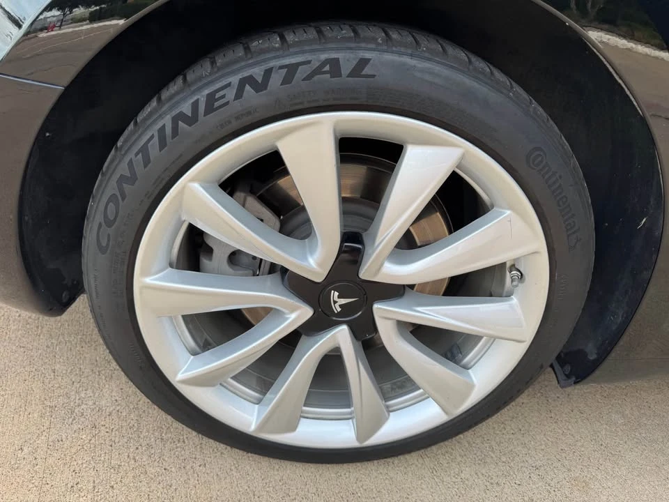2018 Tesla Model 3 - Image 15 of 18