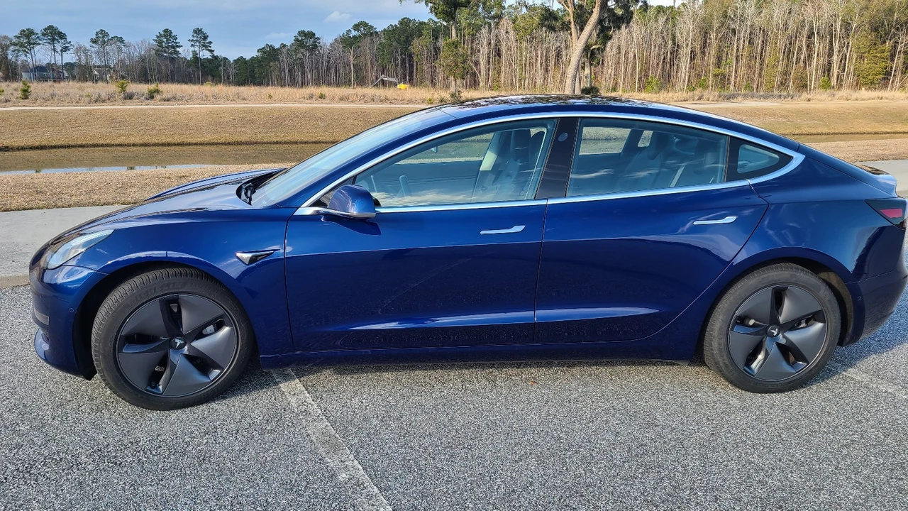 2018 Tesla Model 3 - Image 13 of 21