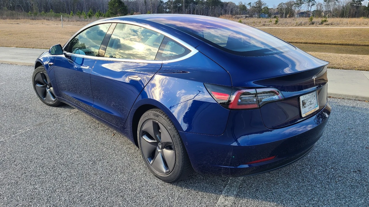 2018 Tesla Model 3 - Image 14 of 21