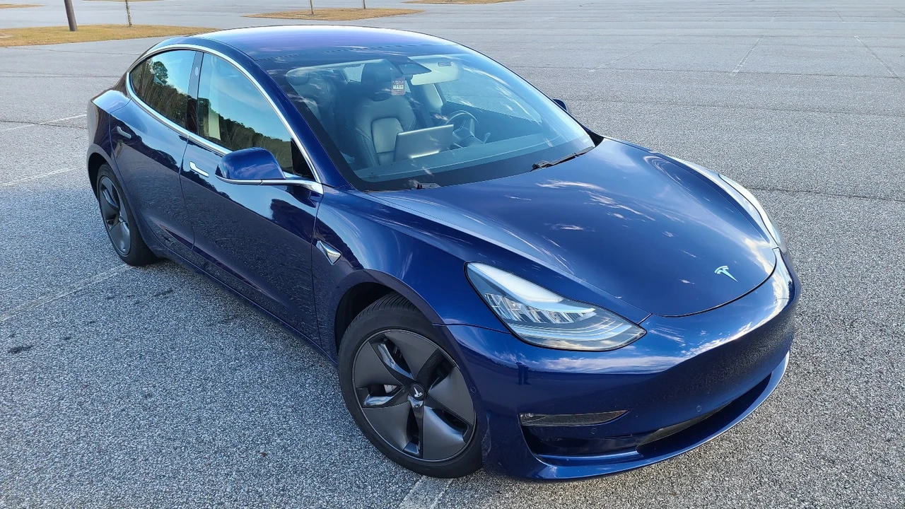 2018 Tesla Model 3 - Image 18 of 21