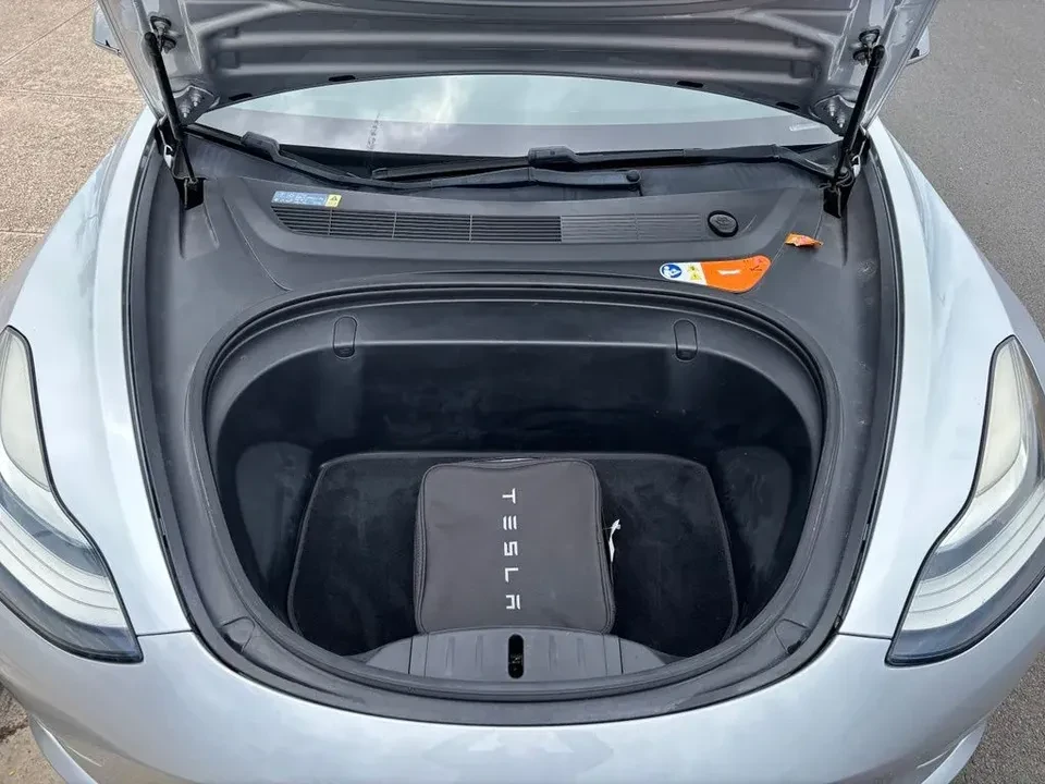 2018 Tesla Model 3 - Image 6 of 13
