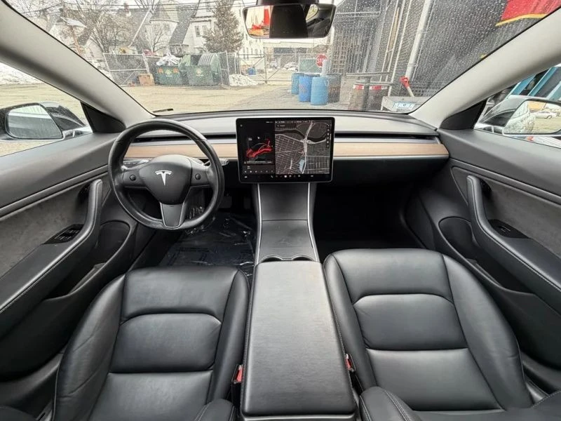2018 Tesla Model 3 - Image 9 of 12