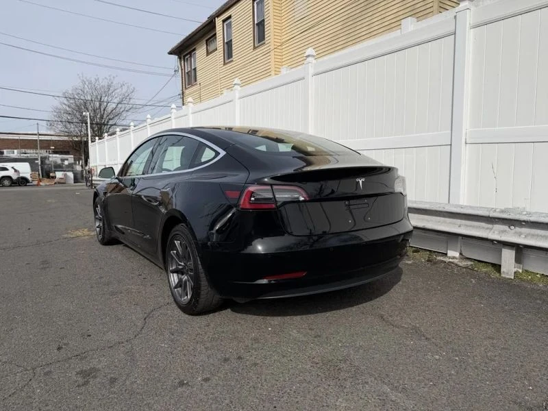 2018 Tesla Model 3 - Image 5 of 12